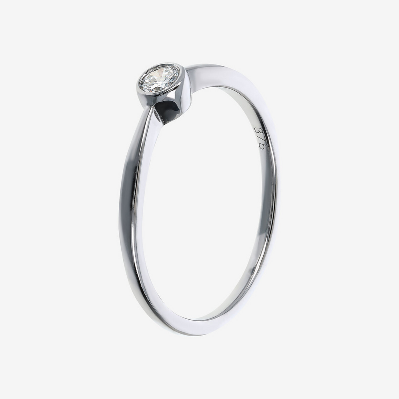 Bague solitaire en or blanc 375 avec diamant cultivé en laboratoire 0,153 ct