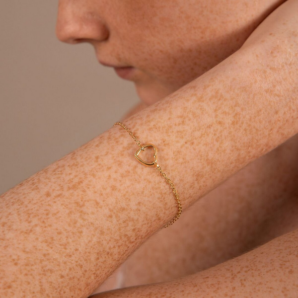 Kettenarmband mit großem Herz aus 9 Karat Gold