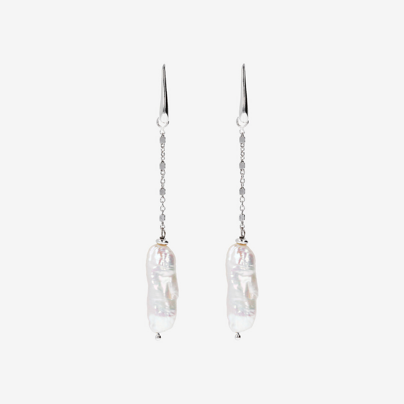 Boucles d'oreilles pendantes avec chaîne jaseron et perles d'eau douce